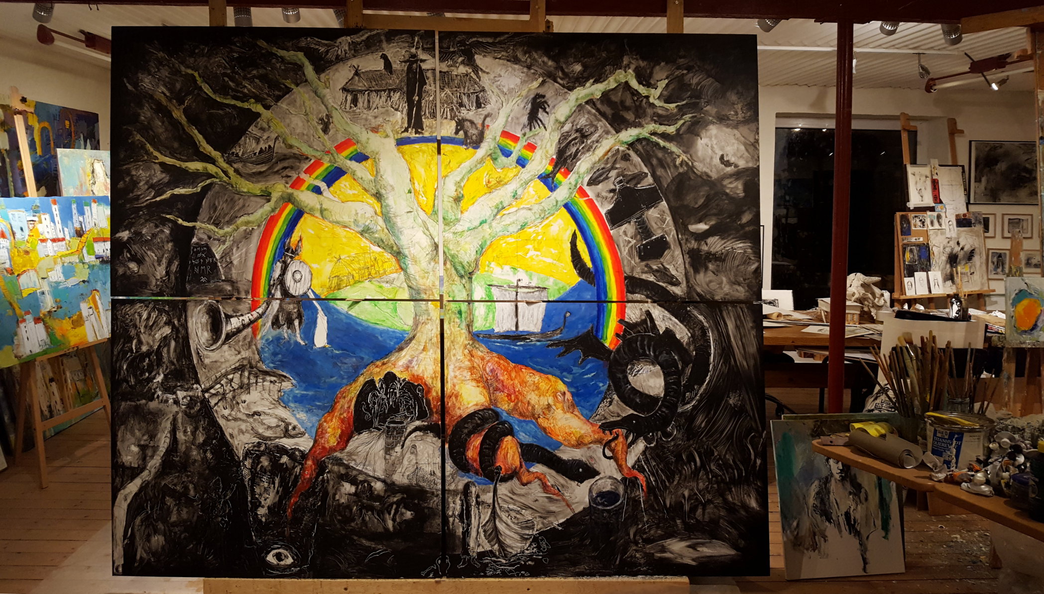 Ask Yggdrasil - Verdenstræet eller Livets træ i Galleri Globart atelieret ved Stoholm Ask Yggdrasil - Verdenstræet eller Livets træ i Galleri Globart atelieret ved Stoholm